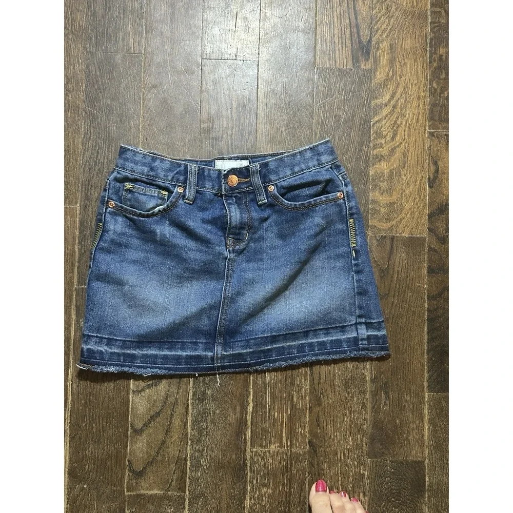 OLD NAVY JEAN‎ SKIRT Mini Girl's 12 Med Wash Frayed Hem EUC